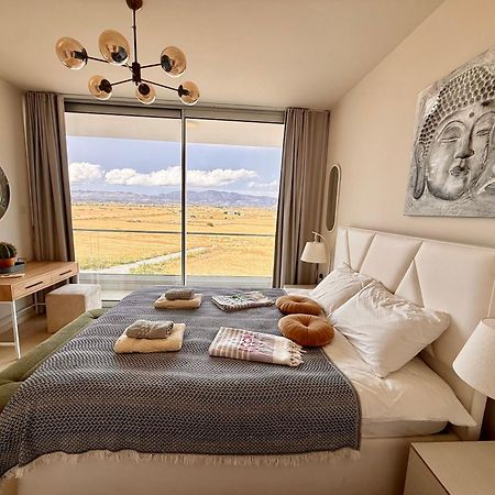 Sea View Suites By The Coast فاماغوستا المظهر الخارجي الصورة
