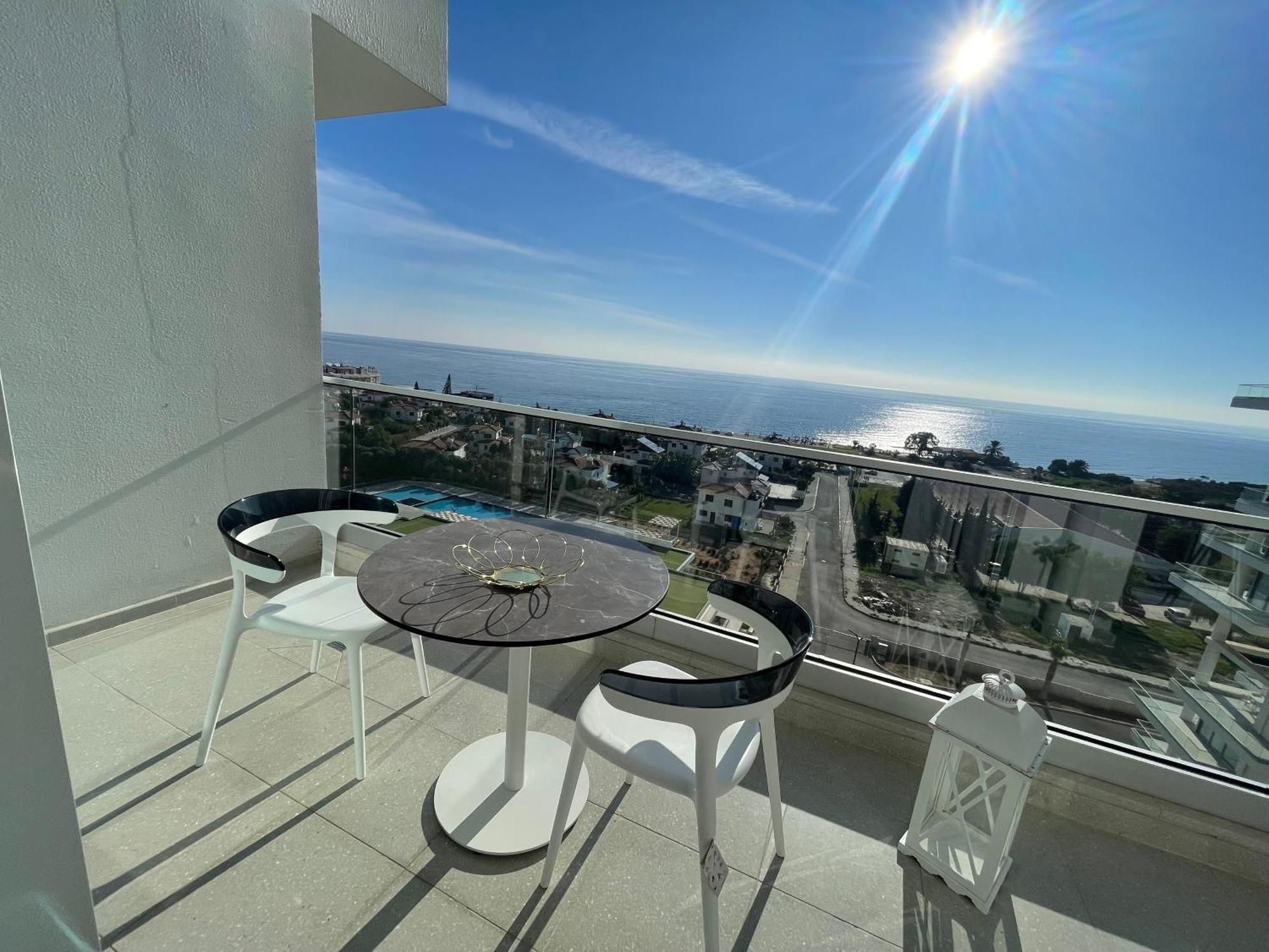 Sea View Suites By The Coast فاماغوستا المظهر الخارجي الصورة