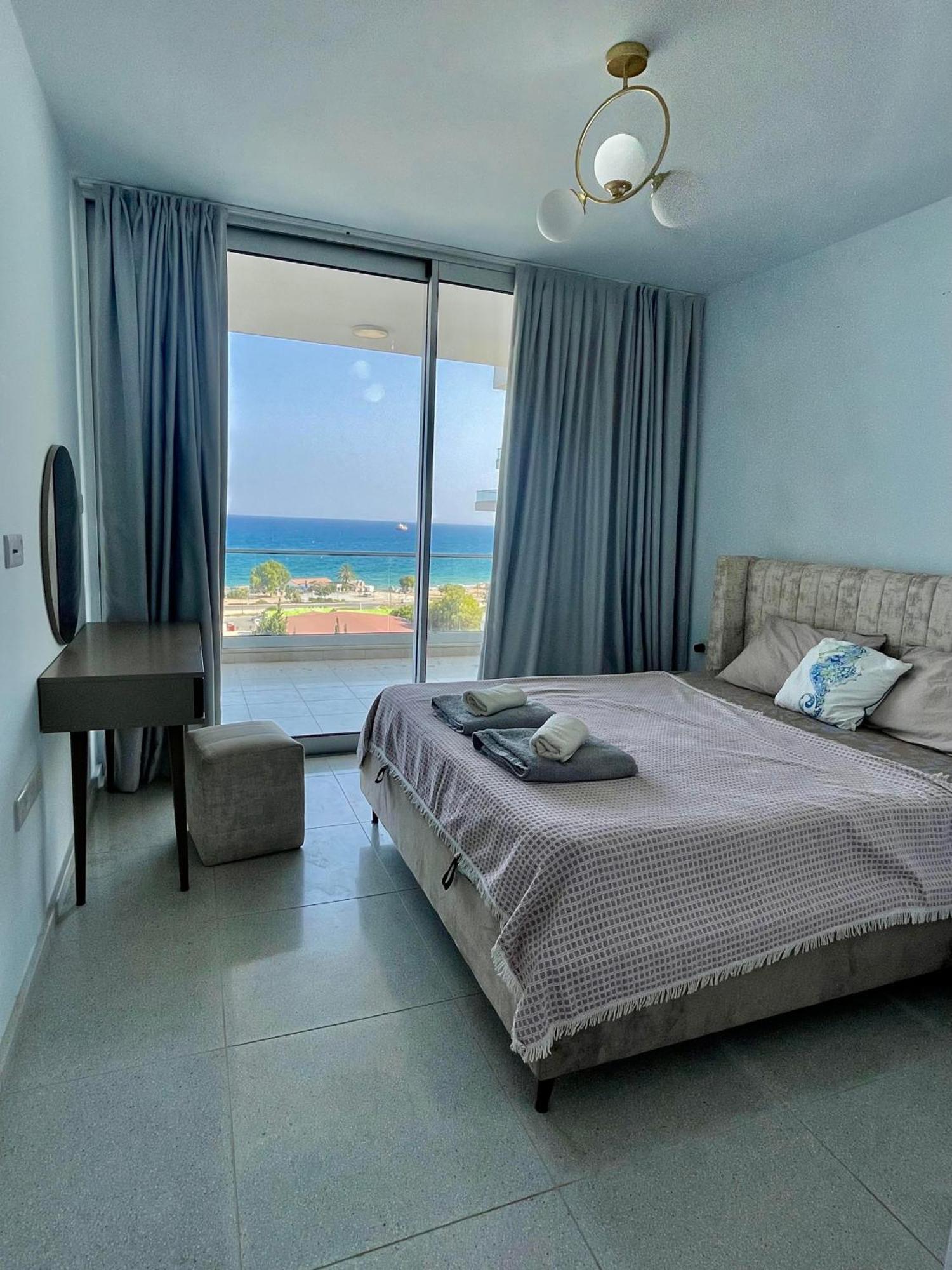 Sea View Suites By The Coast فاماغوستا المظهر الخارجي الصورة