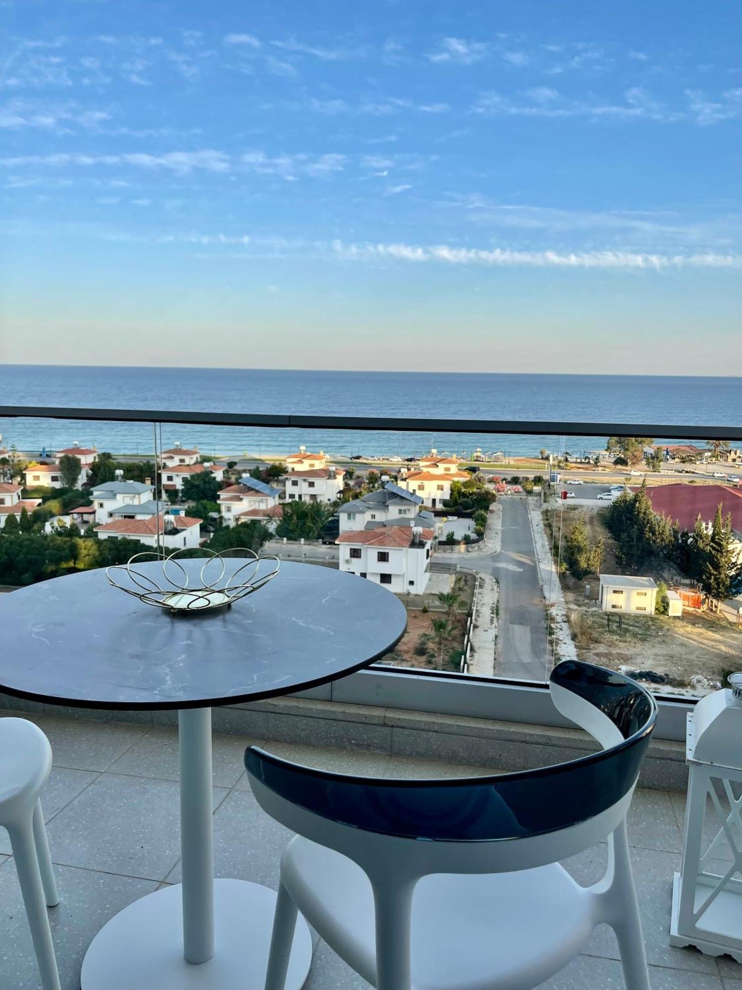 Sea View Suites By The Coast فاماغوستا المظهر الخارجي الصورة