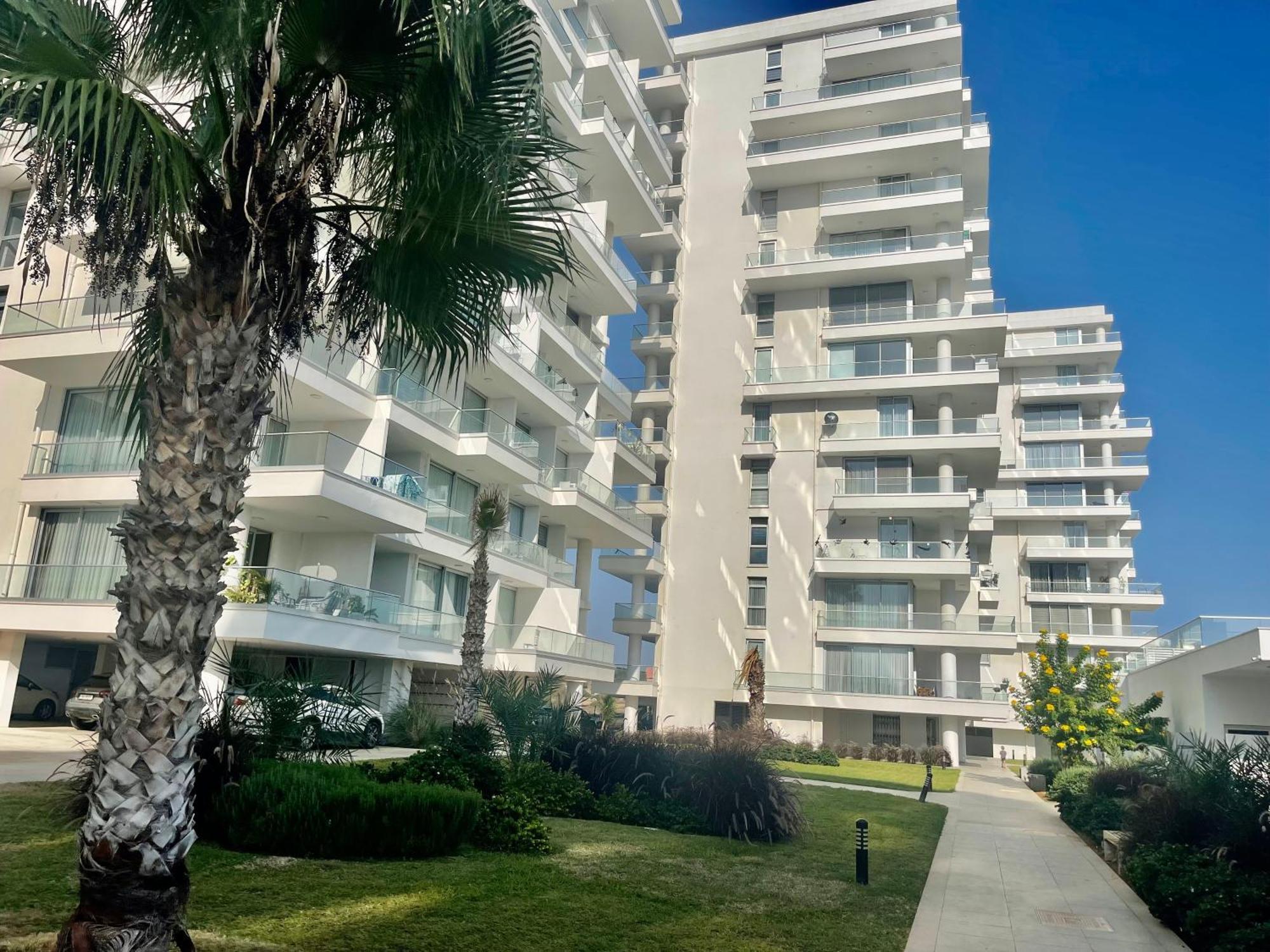 Sea View Suites By The Coast فاماغوستا المظهر الخارجي الصورة