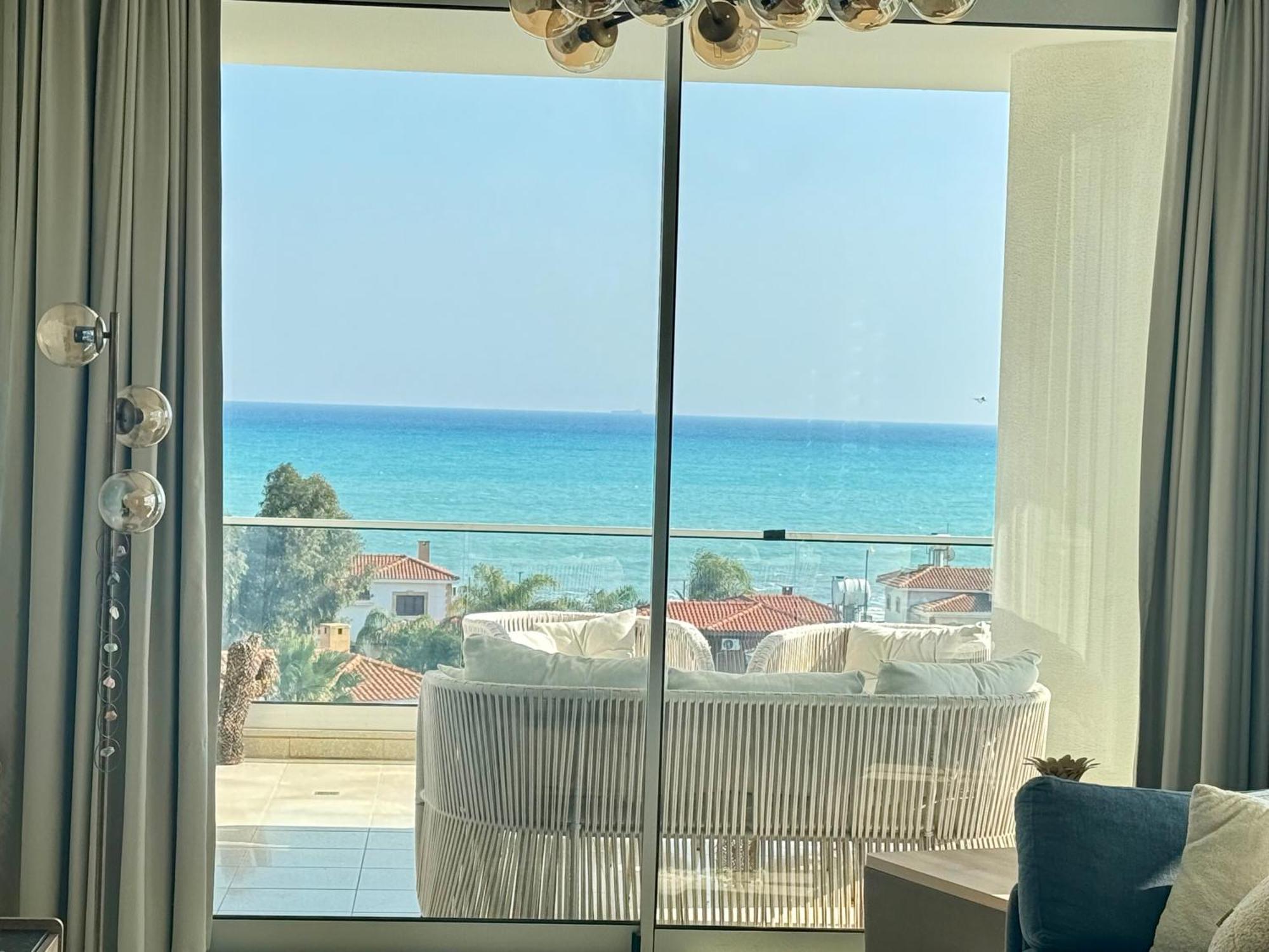 Sea View Suites By The Coast فاماغوستا المظهر الخارجي الصورة